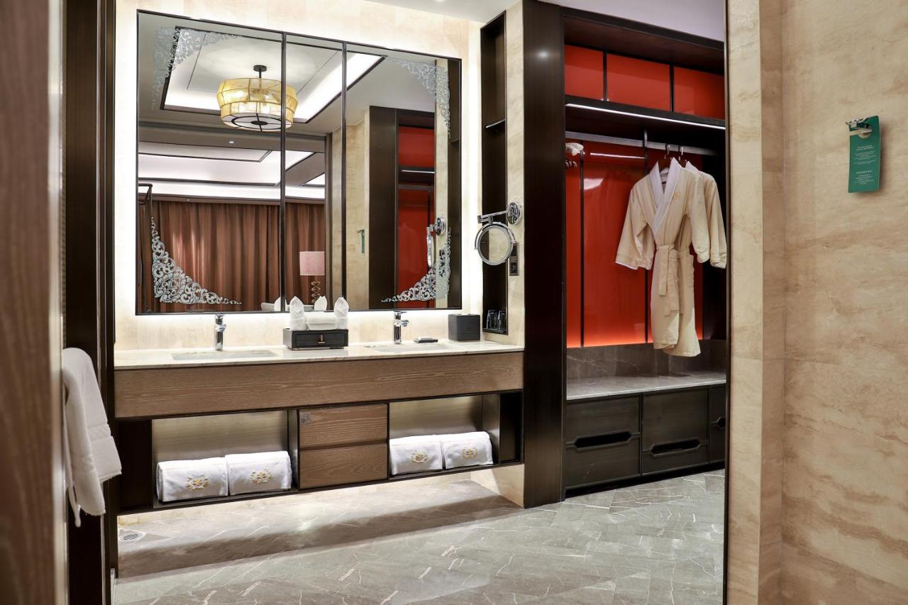 Xihu Resort Hotel Сиханоуквил Екстериор снимка