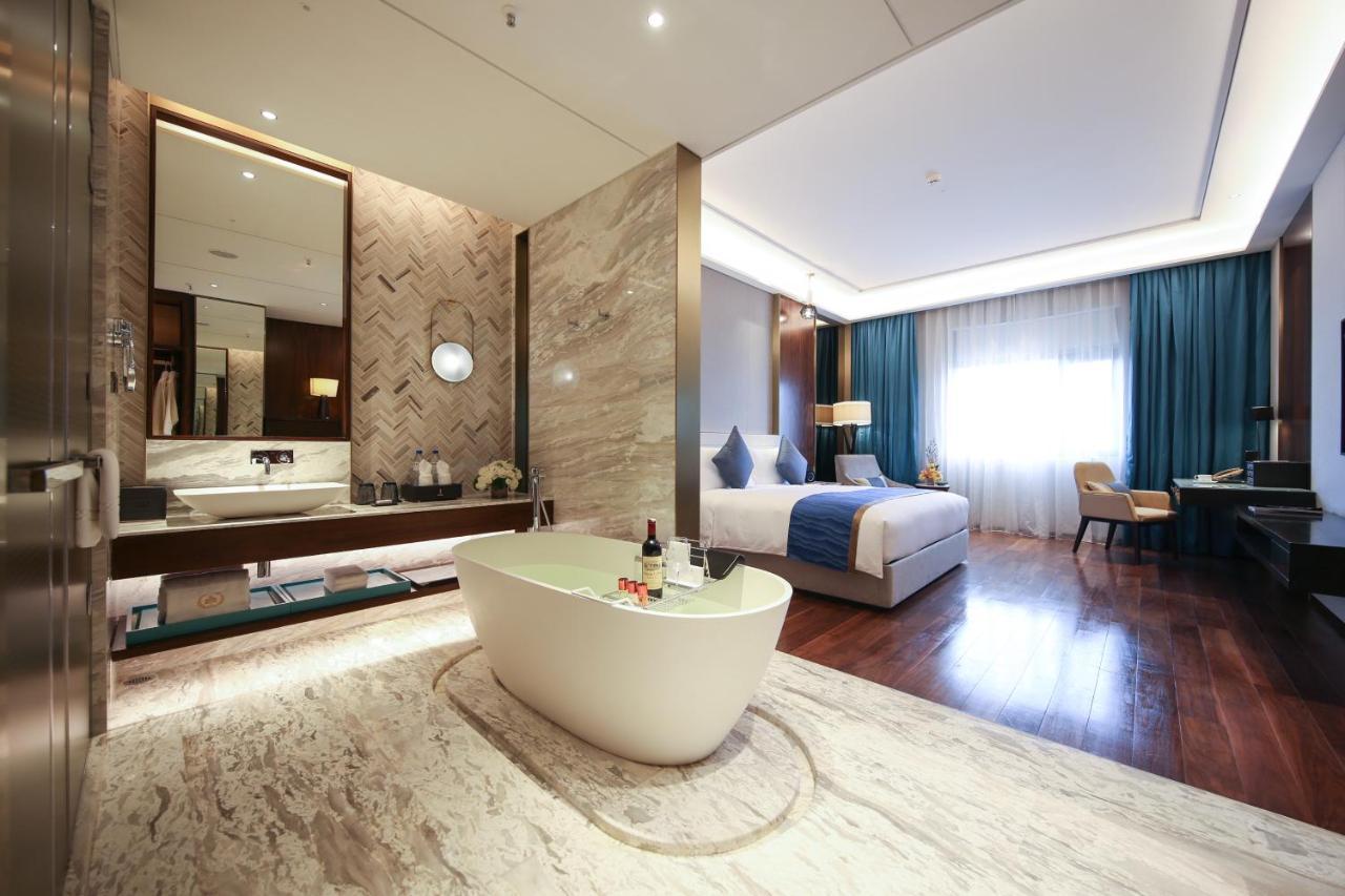Xihu Resort Hotel Сиханоуквил Екстериор снимка